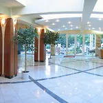 Laguna Garden 4* アルベナ