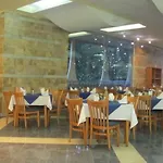 Laguna Garden 4*
