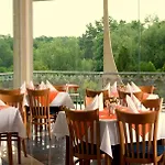 Laguna Garden 4*
