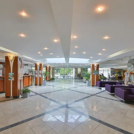 Hotel Laguna Garden