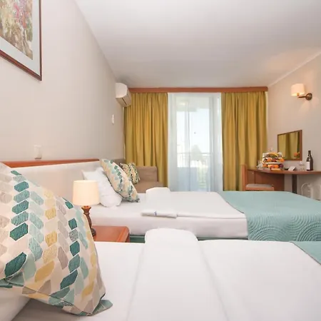 Laguna Garden Готель 4*