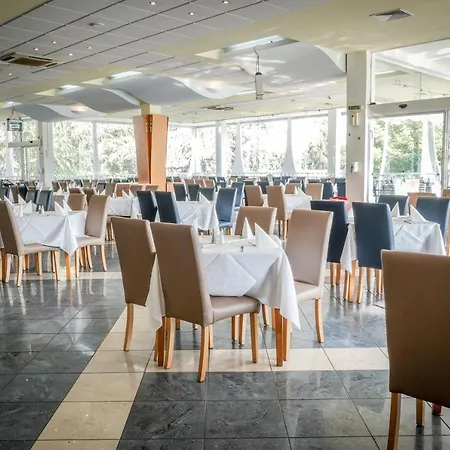 Hotell Laguna Garden 4*