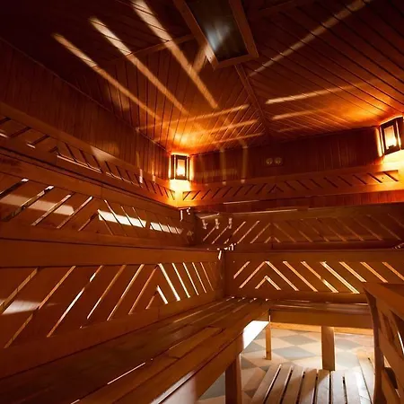 Laguna Garden Hotel 4*