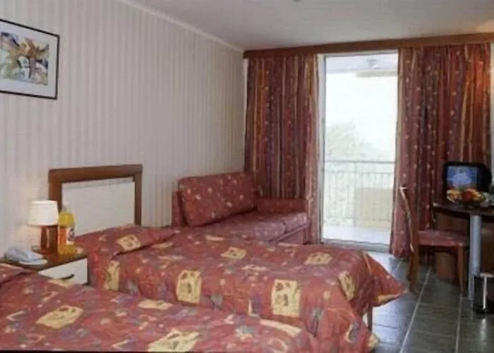 Laguna Garden Hotel 4*