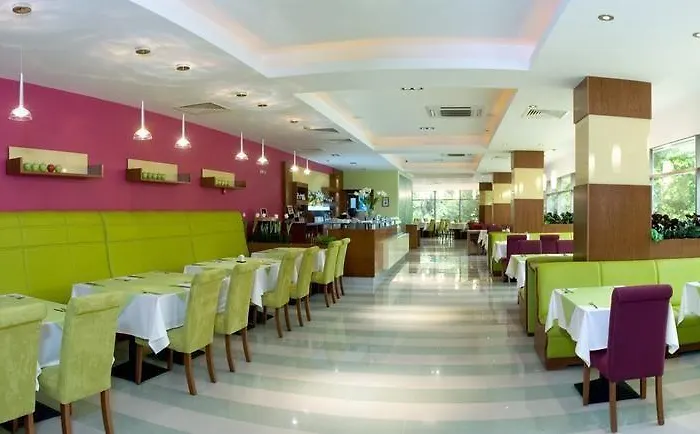 Laguna Garden 4* Albena